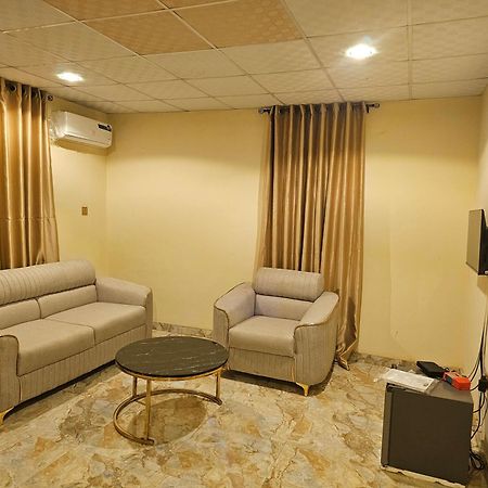 Bmh Hotel & Suites Ibadan Dış mekan fotoğraf